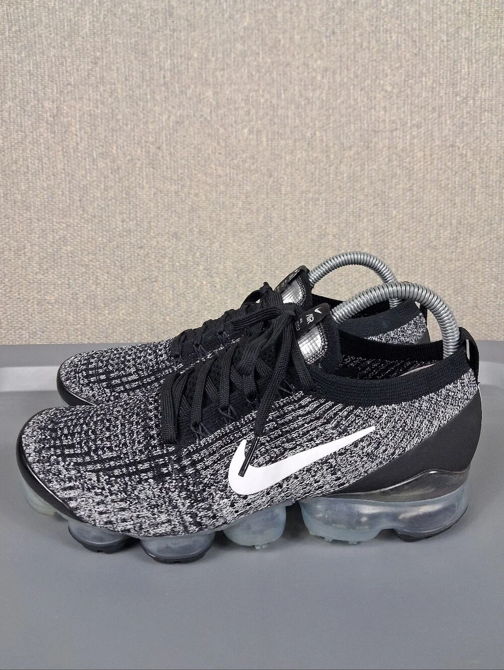 Nike Air VaporMax Flyknit 3 Sneakers Womens 10 Oreo Black White Athletic Running